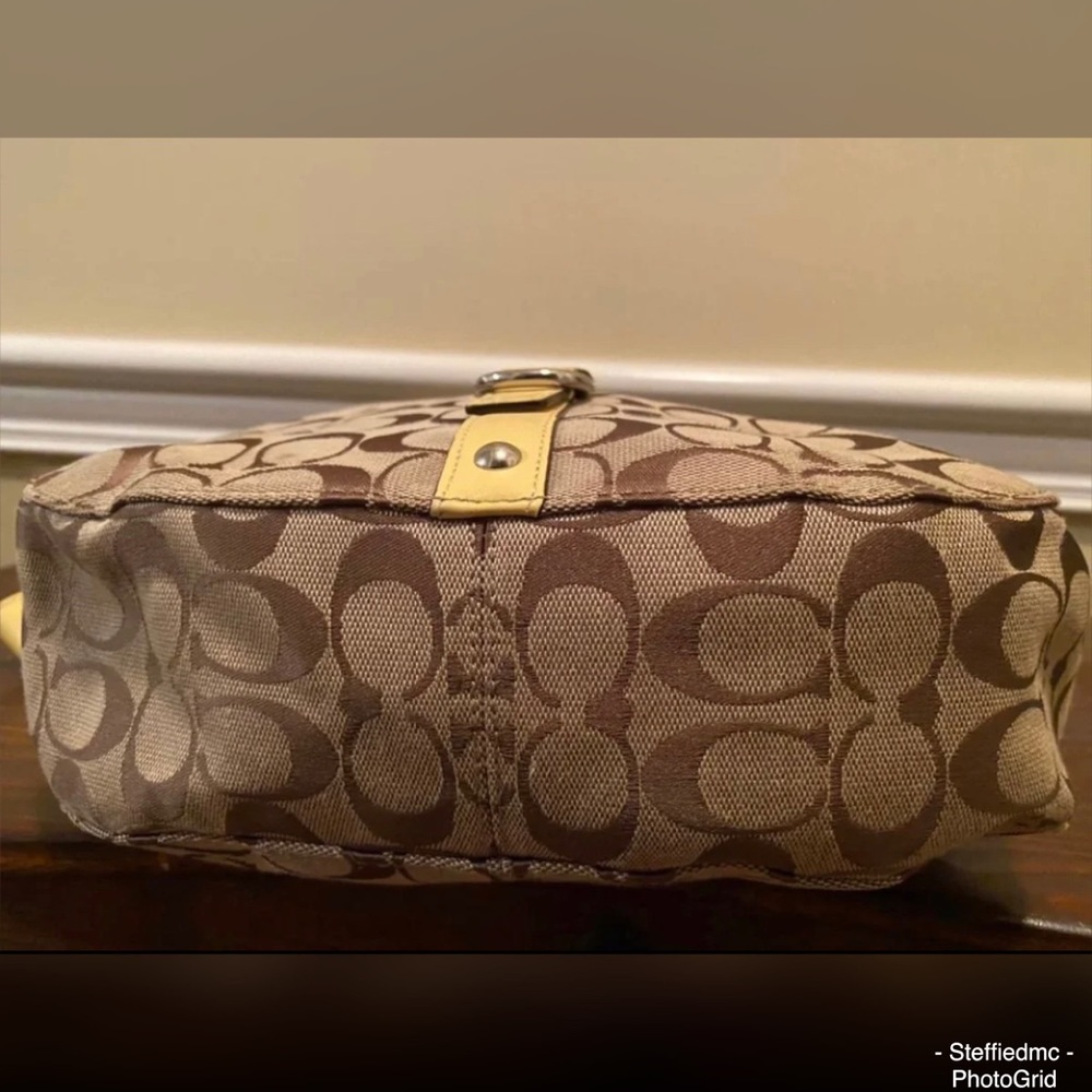 Authentic Coach Signature Handbag - Picture 4 of 5
